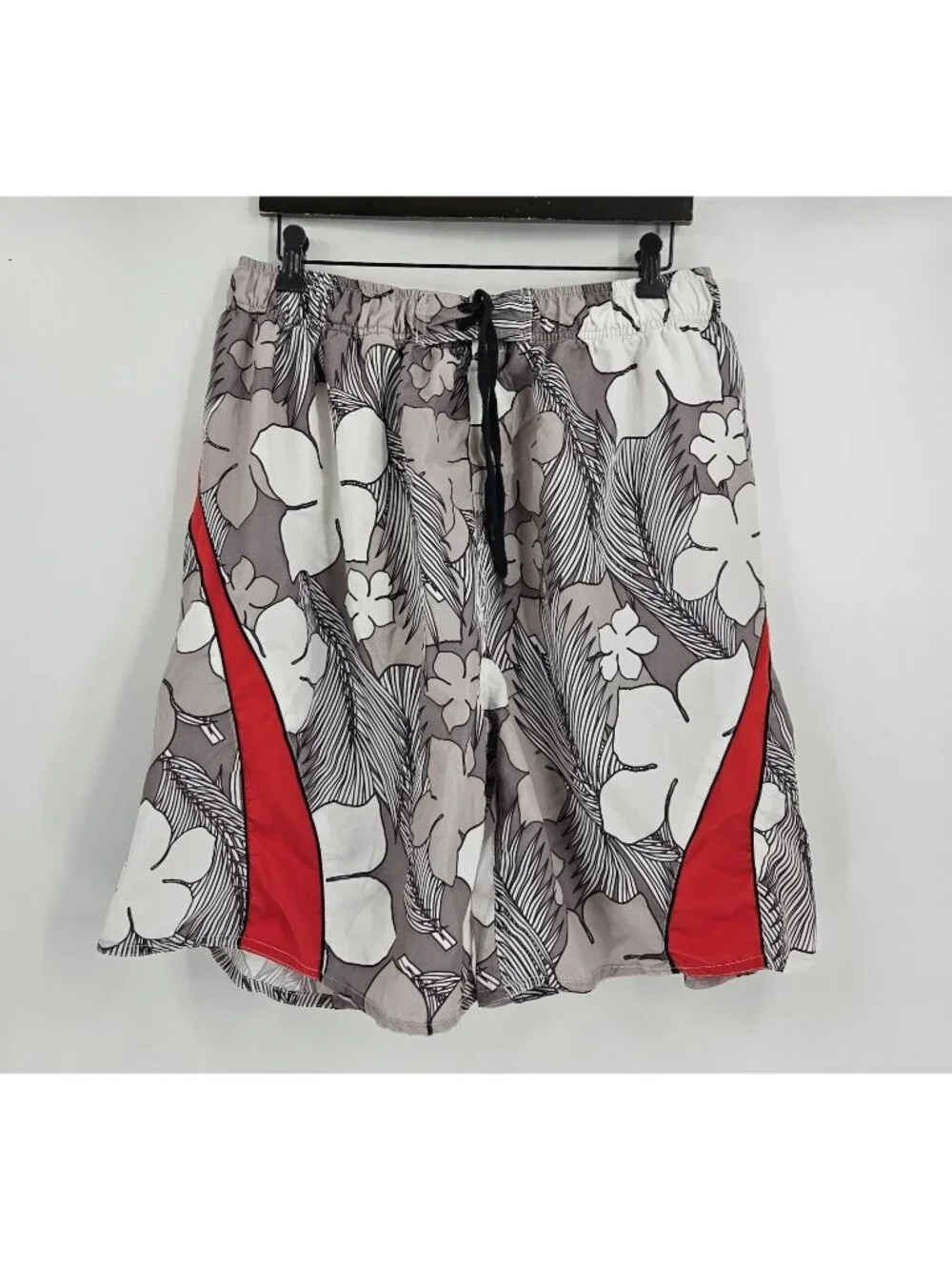 Wave Zone Men's XL Floral Swim Trunks Board Shorts Gray Red Hawaiian Beach